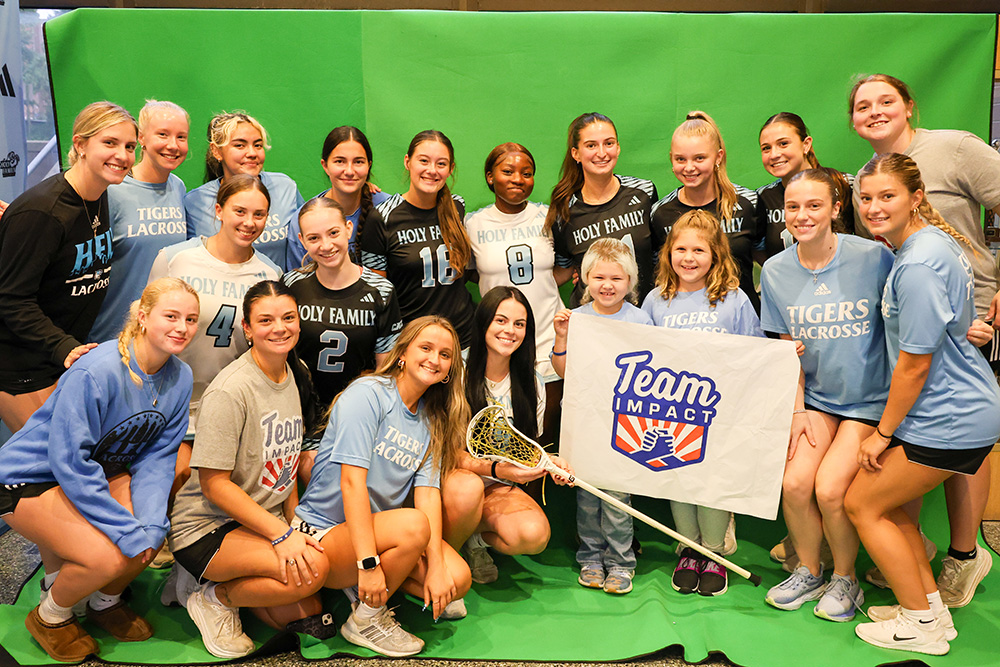 Women’s Lacrosse team welcome Riley and her family to their team