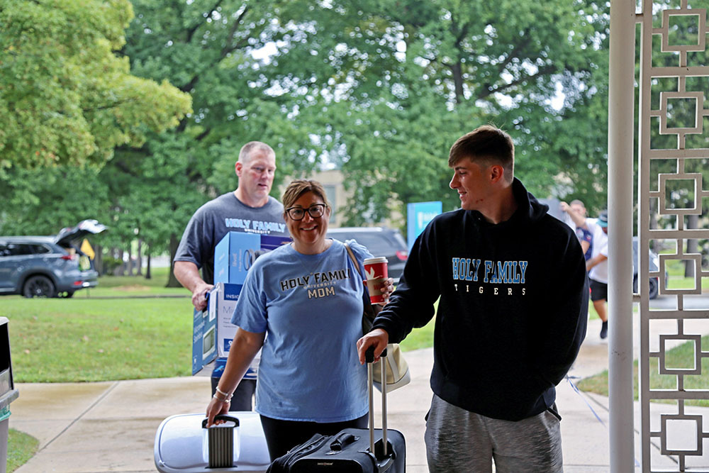 Students During Move-In Weekend