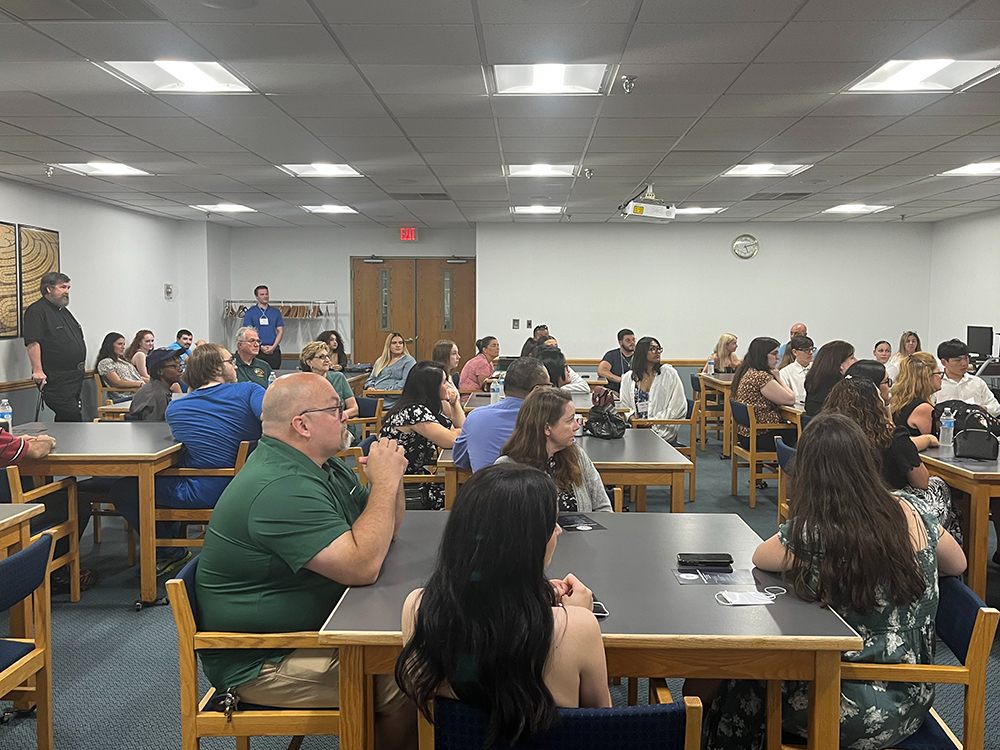 The newest cohort of student inductees at the Holy Family University Honors Program ceremony.