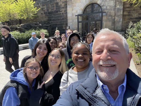 HFU professor and students outside the Philadelphia Museum of Art