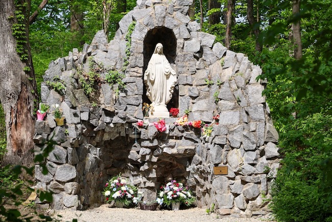An image of the Grotto restored with the Blessed Mother statue