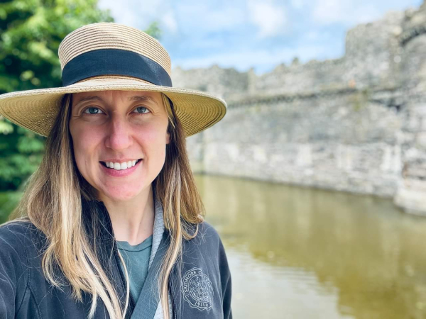Headshot of professor Melissa Rampelli